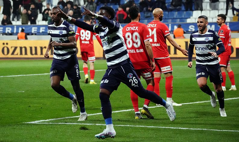 Spor Toto Süper Lig Kasımpaşa 3 Antalyaspor 1 Line Haber 