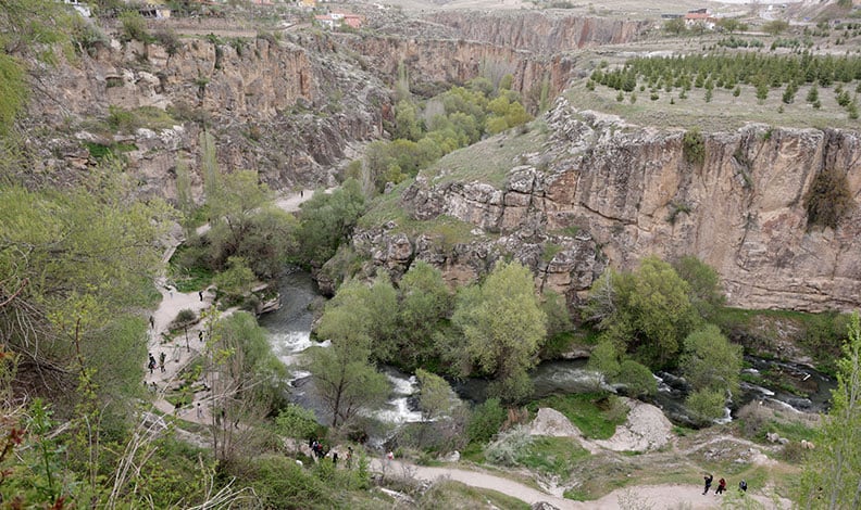 Ihlara Vadisi göz kamaştırıyor