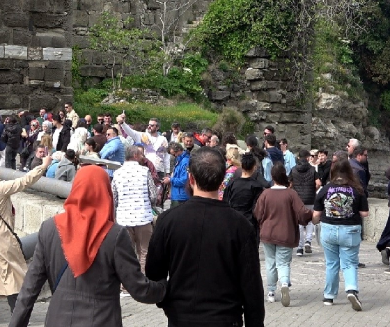 Amasra’ya günlük 80 bin ziyaretçi