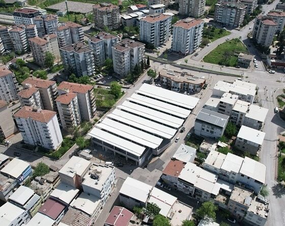 Bursa'da Bağlaraltı Pazar Alanı gün sayıyor