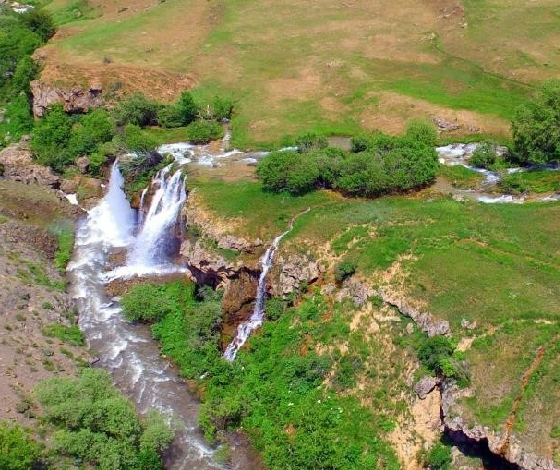 Erzincan’da Konarlı Şelalesi doğal güzelliğiyle ziyaretçilerini bekliyor