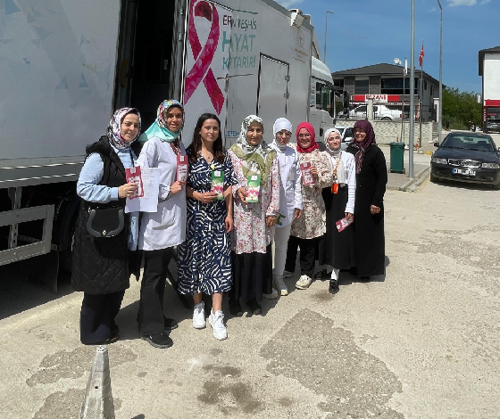 Mobil kanser tarama tırı köy köy geziyor