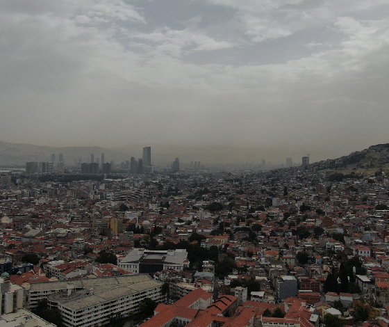 İzmir’de hava griye döndü