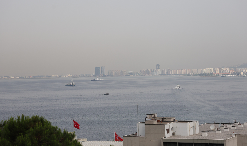 İzmir’de hava griye döndü