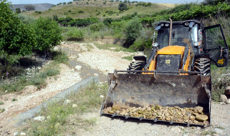 Siirt'te köy yollarında çalışan personele denetleme