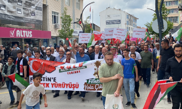 Kulu'da Filistin'e destek yürüyüşü