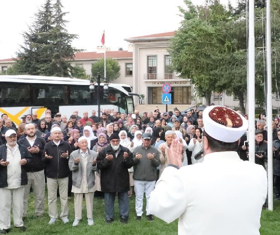 Kırklareli'nde Hac yolcuları uğurlandı