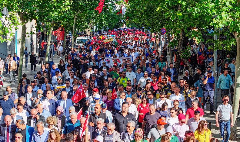 15 Mayıs coşkusu Denizli’yi sardı