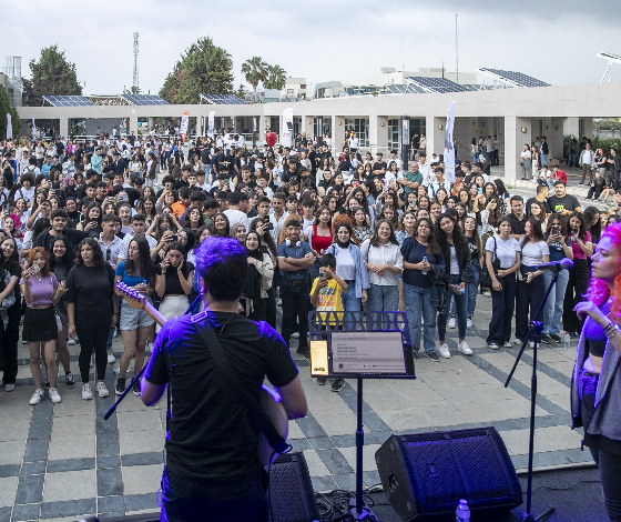 Mersinli gençler sınav stresini konserle attı