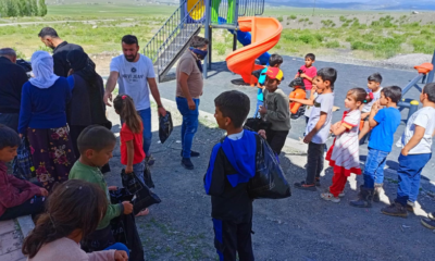 Van’da çocuklar bayram heyecanını erken yaşadı