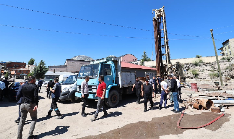 Başkan Akpunar ilk adımı termalle attı