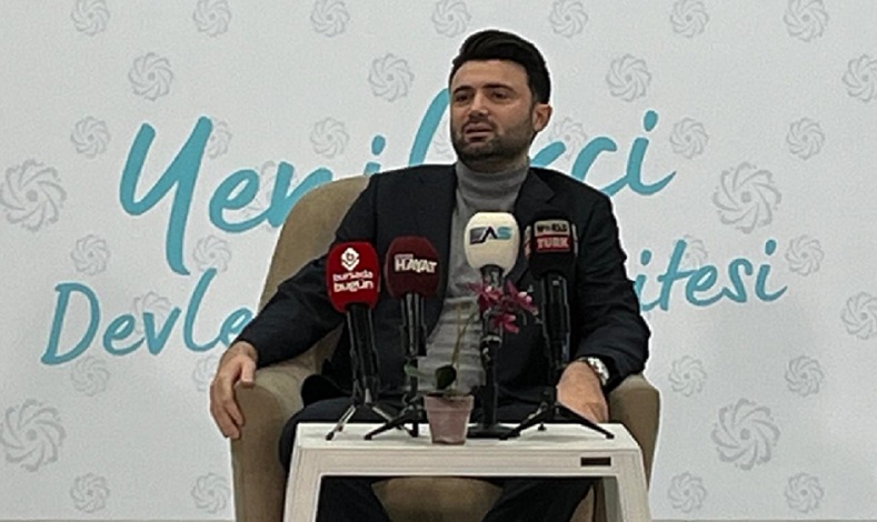 Enes Çelik'in söyleşisi